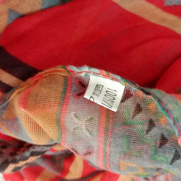 Southwestern Print Oversize Wrap Scarf - Picture 4 of 5